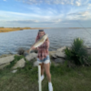 Meet your Posher, Ainsley